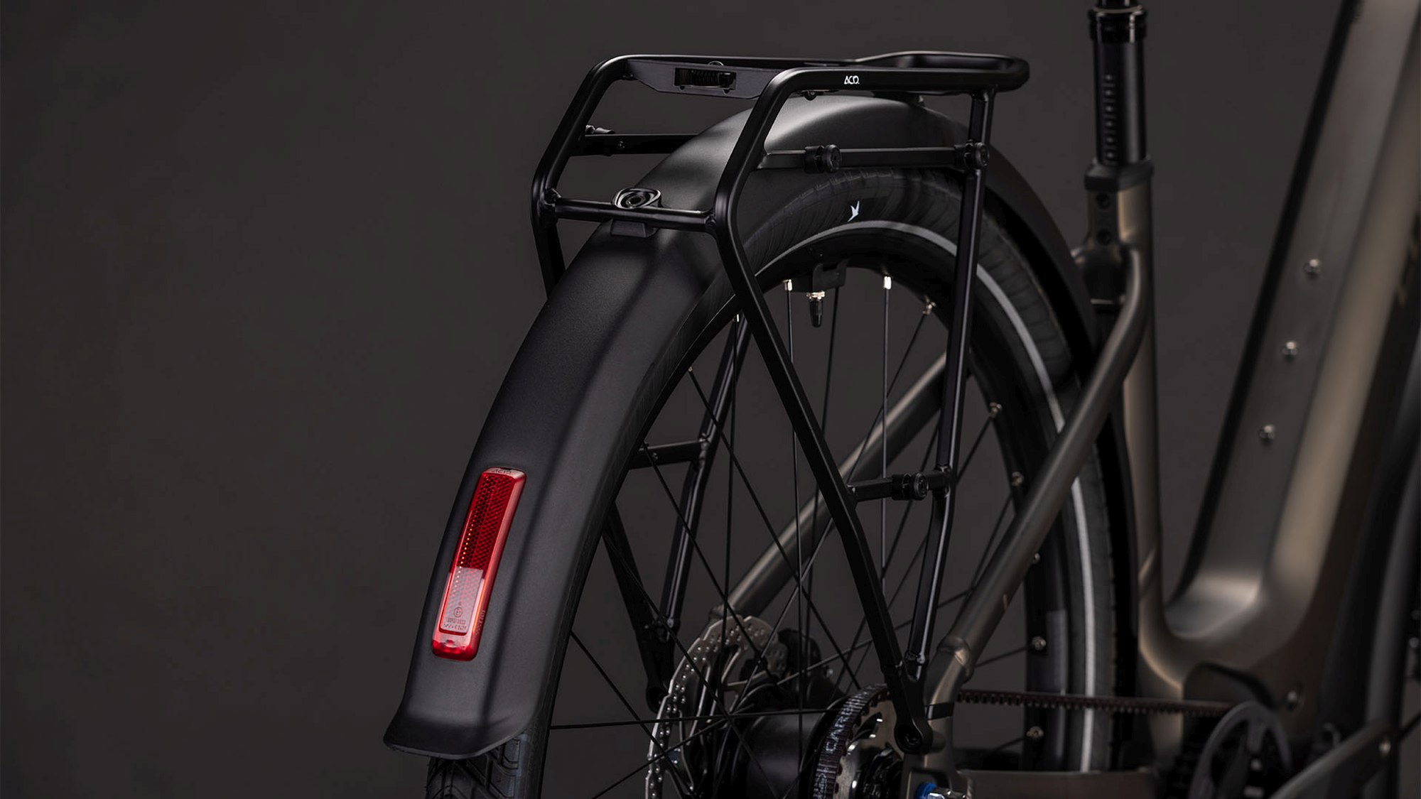 TOURING HYBRID COMFORT SLX 800 CHARCOAL/CHROME