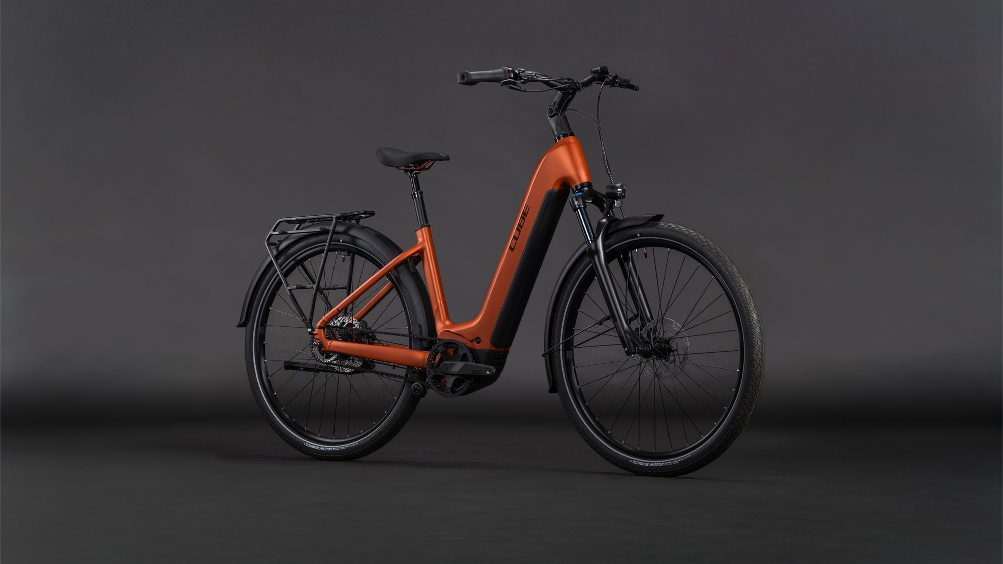 TOURING HYBRID COMFORT SLX 800 CHILLI/CHROME