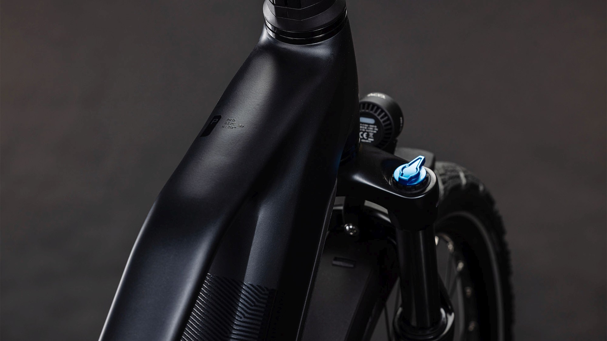 KATHMANDU HYBRID PRO 800 COAL/BLACK