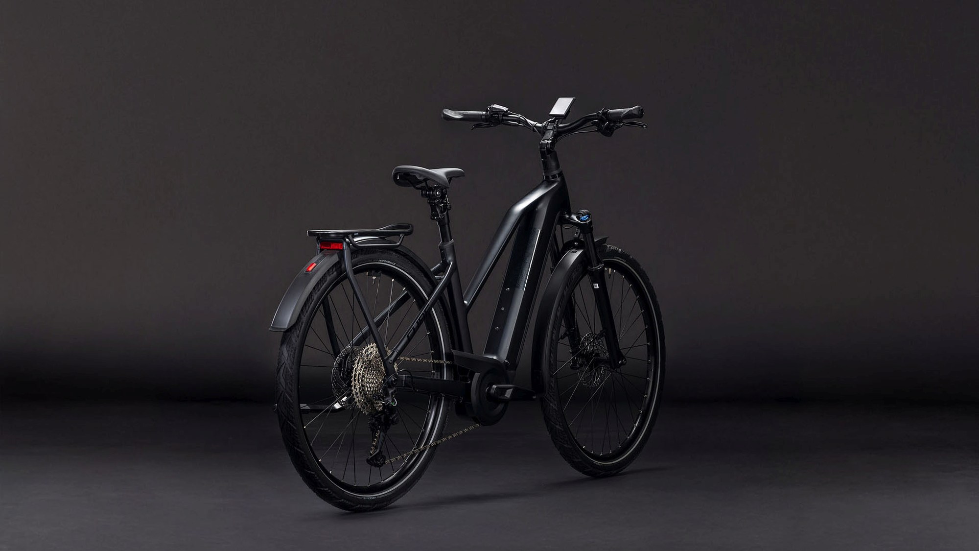 KATHMANDU HYBRID PRO 800 COAL/BLACK