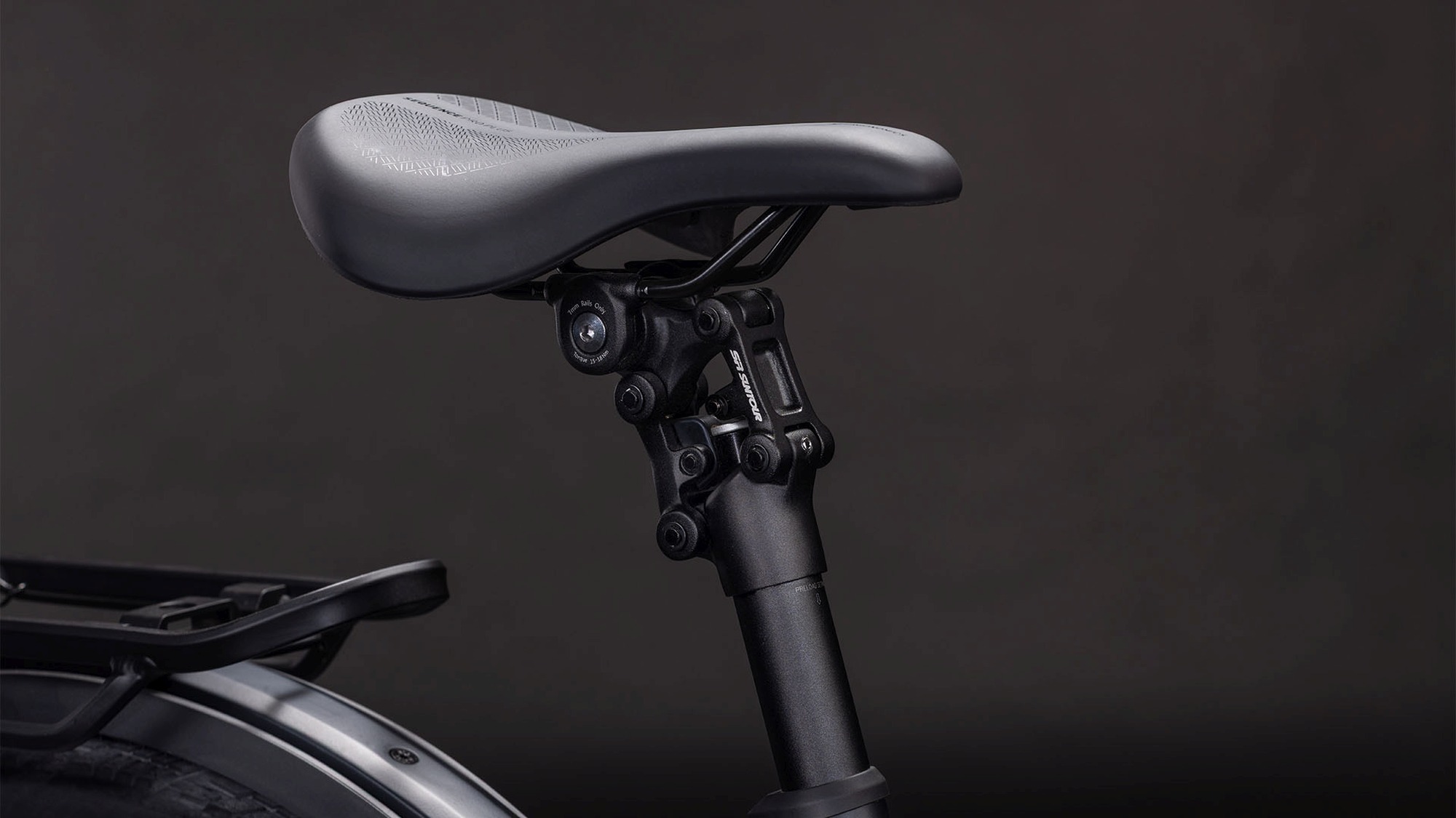 KATHMANDU HYBRID PRO 800 COAL/BLACK