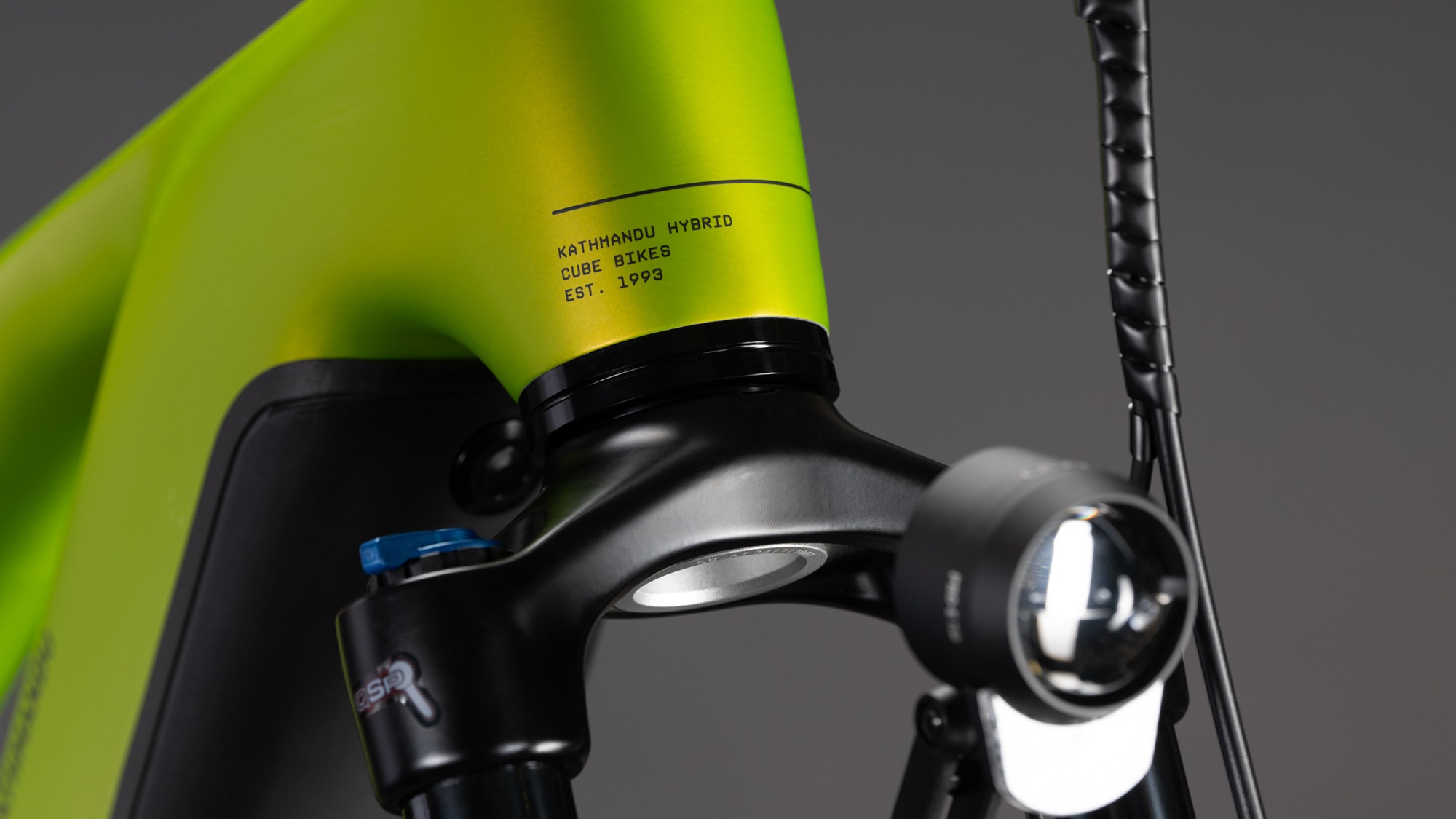 KATHMANDU HYBRID PRO 800 LIZARD/BLACK