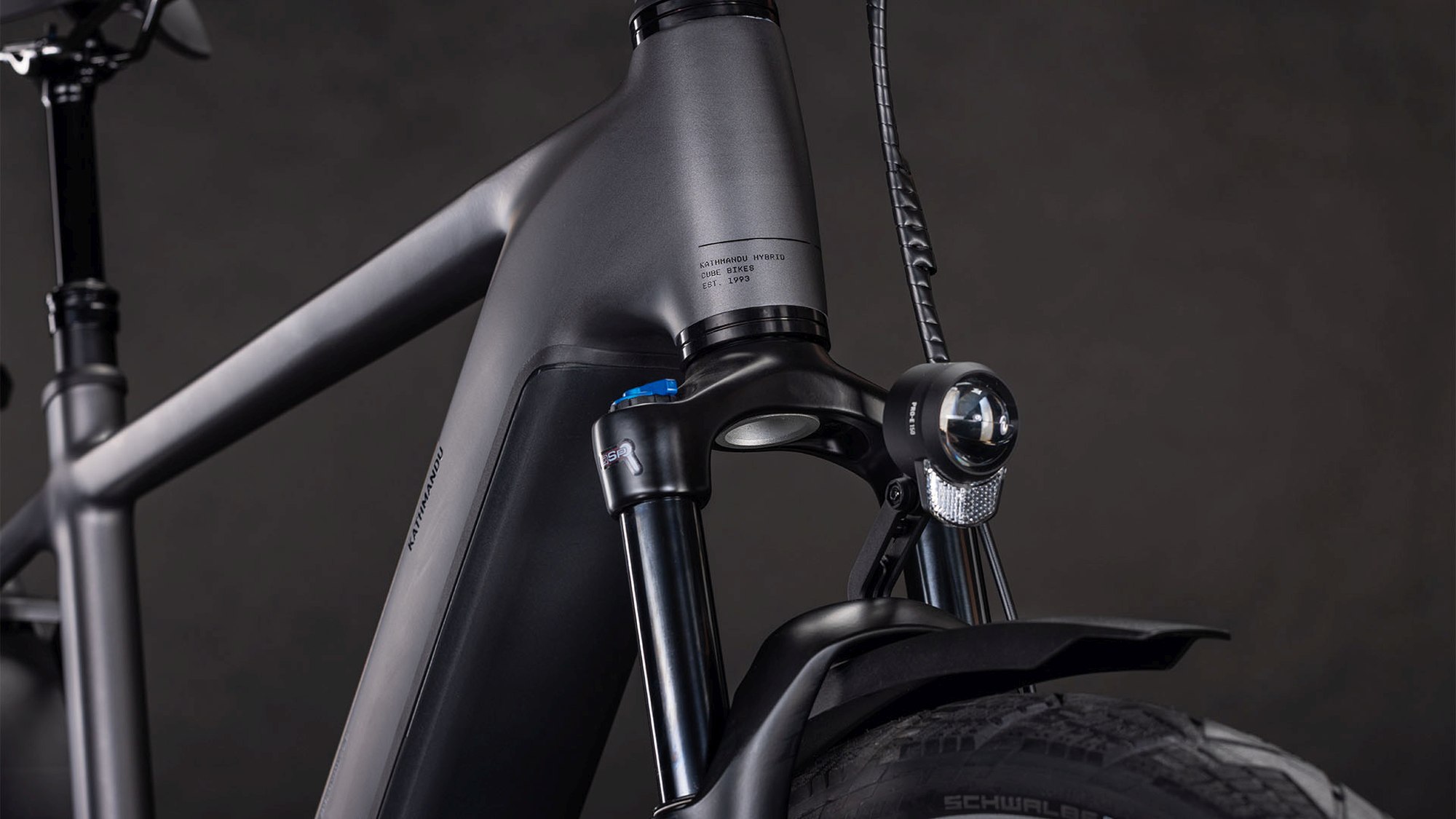 KATHMANDU HYBRID COMFORT PRO 800 SLABGREY/BLACK