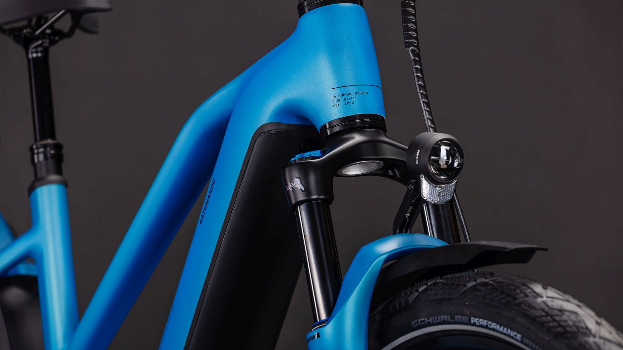 KATHMANDU HYBRID COMFORT PRO 800 AZURE/BLACK