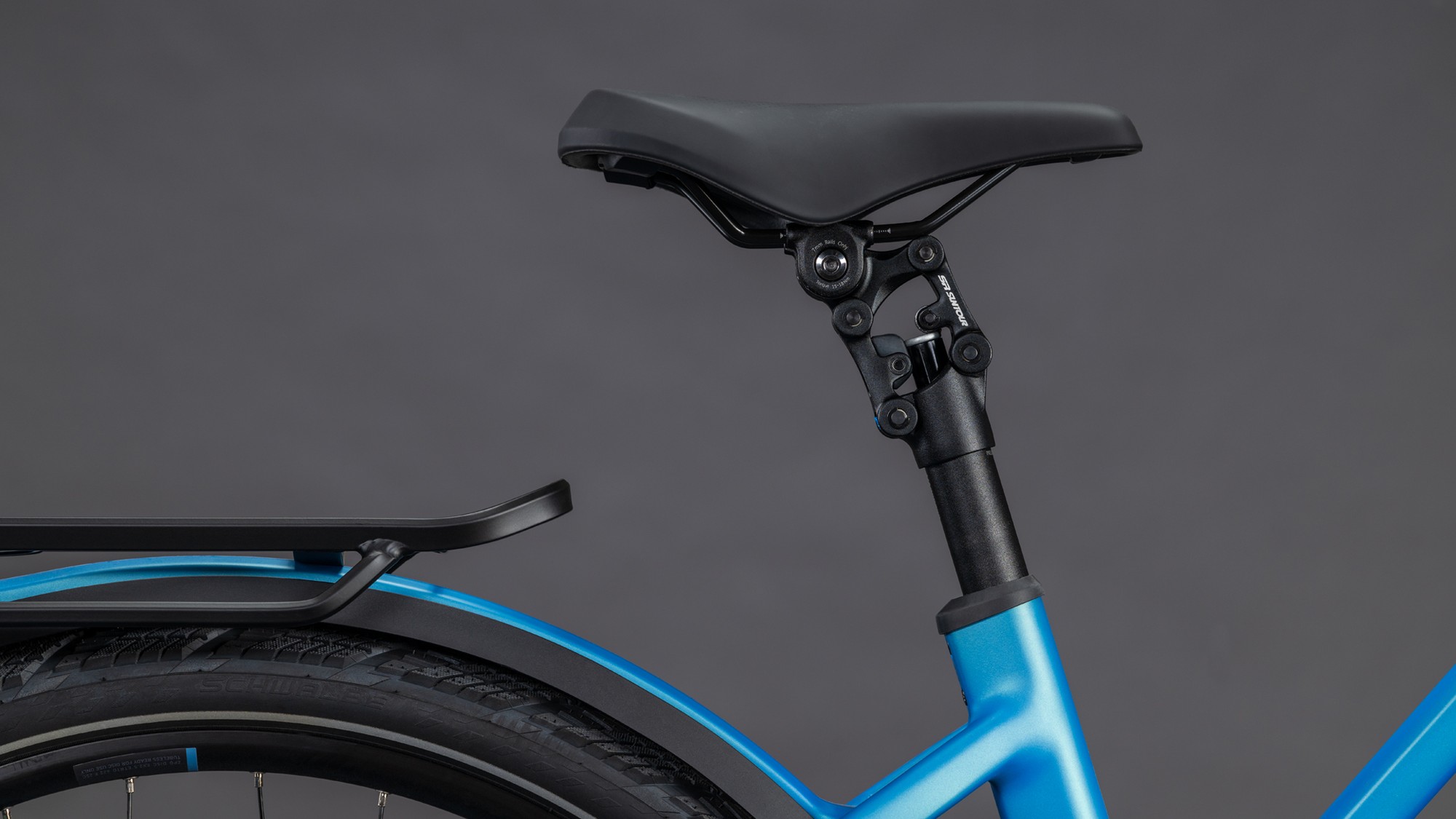 KATHMANDU HYBRID COMFORT PRO 800 AZURE/BLACK