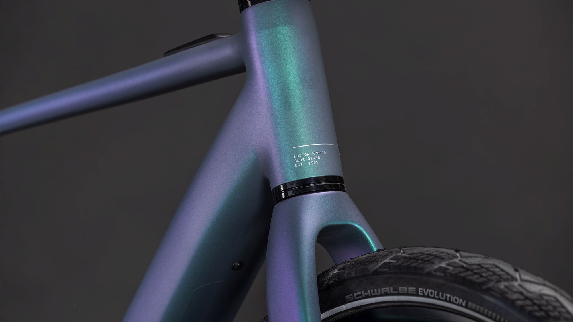 EDITOR HYBRID SLT 400X SMARAGDGREY/PRISM