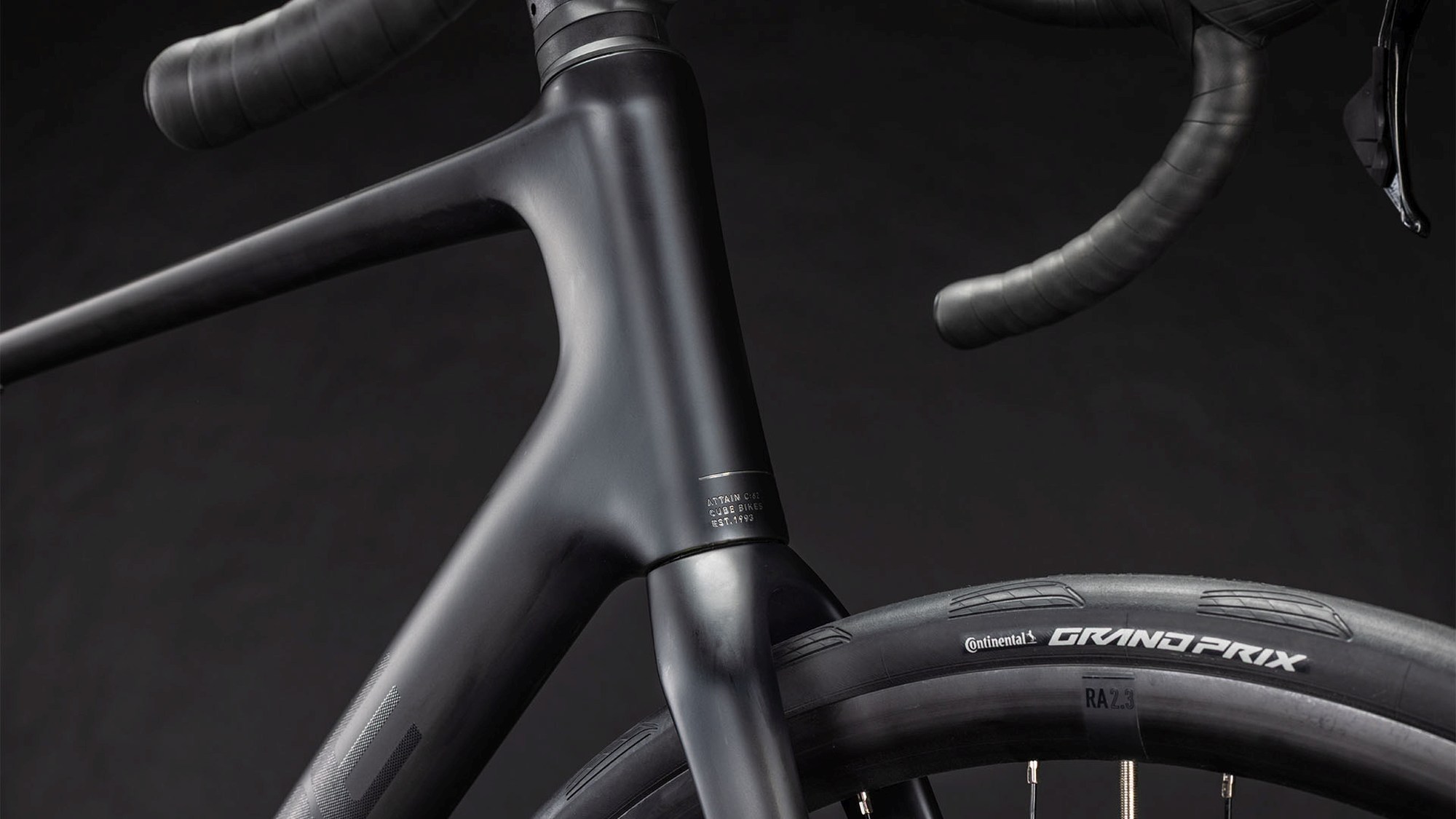 ATTAIN C:62 RACE BLACKLINE