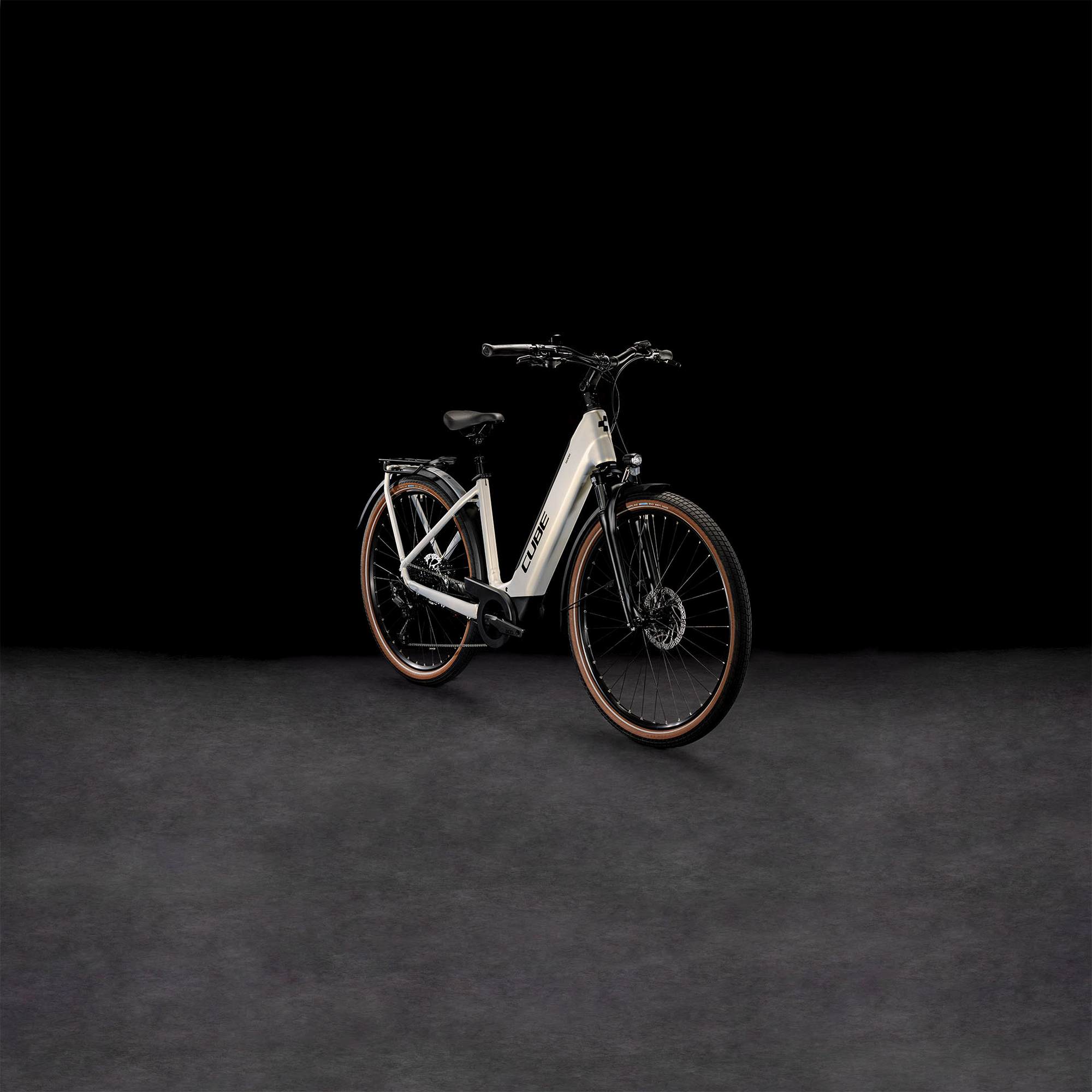 TOURING HYBRID PRO 625 PEARLYSILVER/BLACK