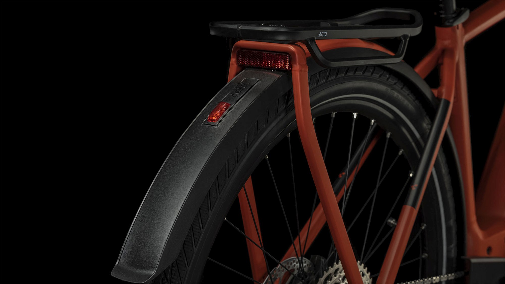 KATHMANDU HYBRID EXC 750 RED/BLACK