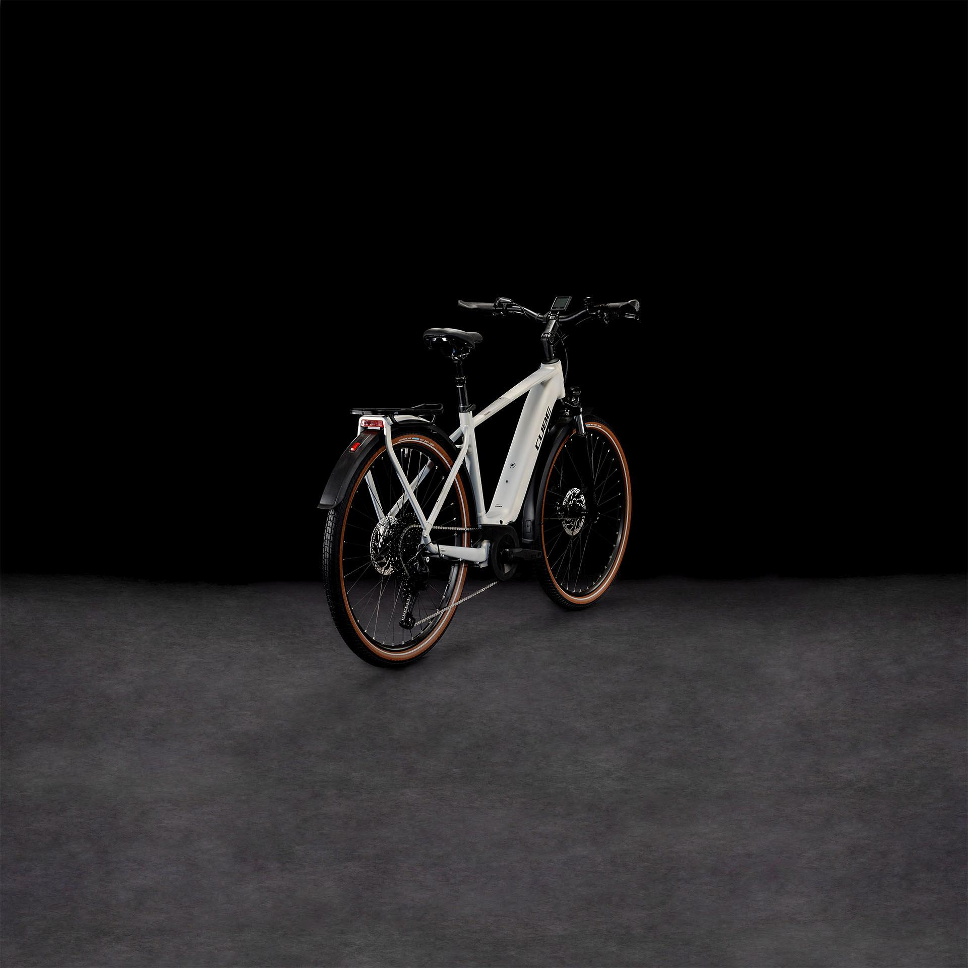 TOURING HYBRID PRO 625 PEARLYSILVER