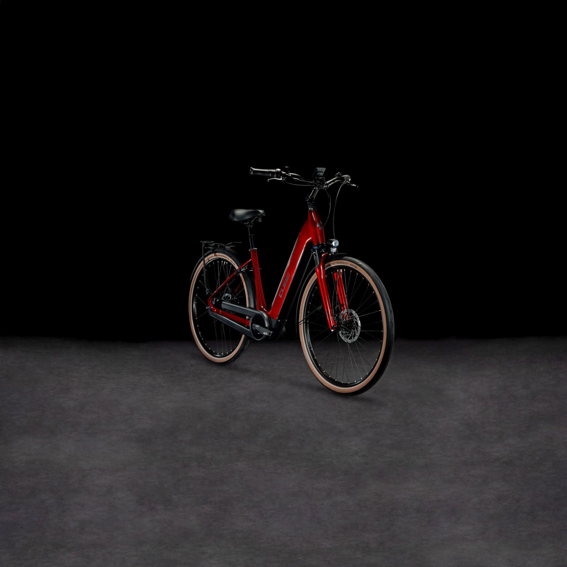 SUPREME HYBRID PRO 500 RED/BLACK