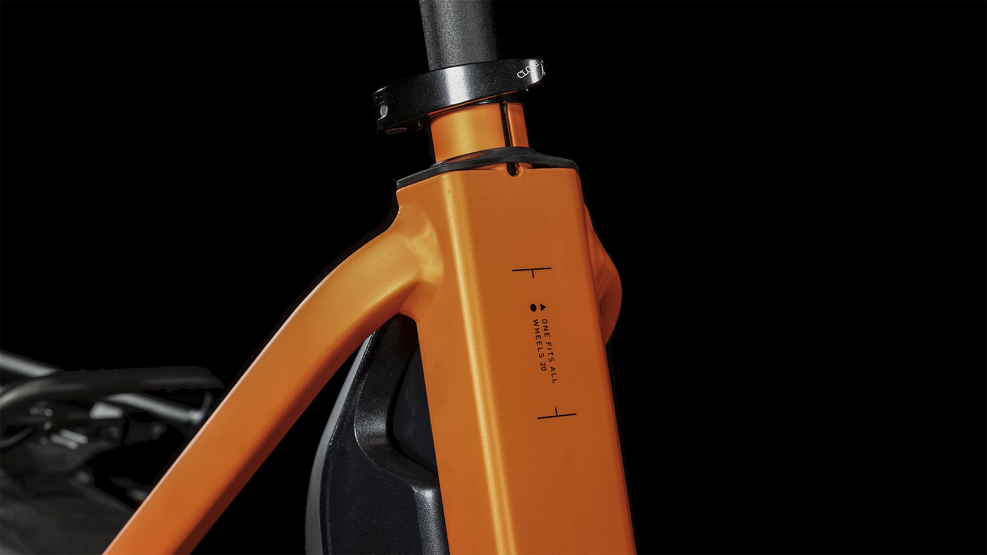 COMPACT HYBRID 500 BLACK/SPARKORANGE
