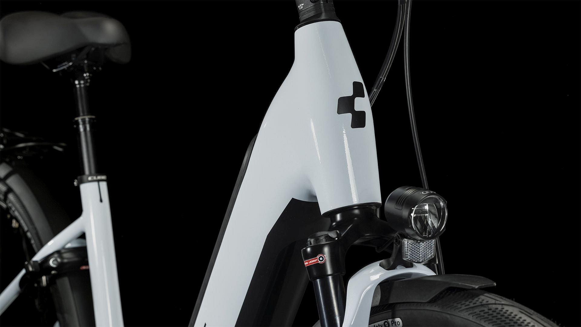 SUPREME HYBRID EXC 625 SE FLASHWHITE