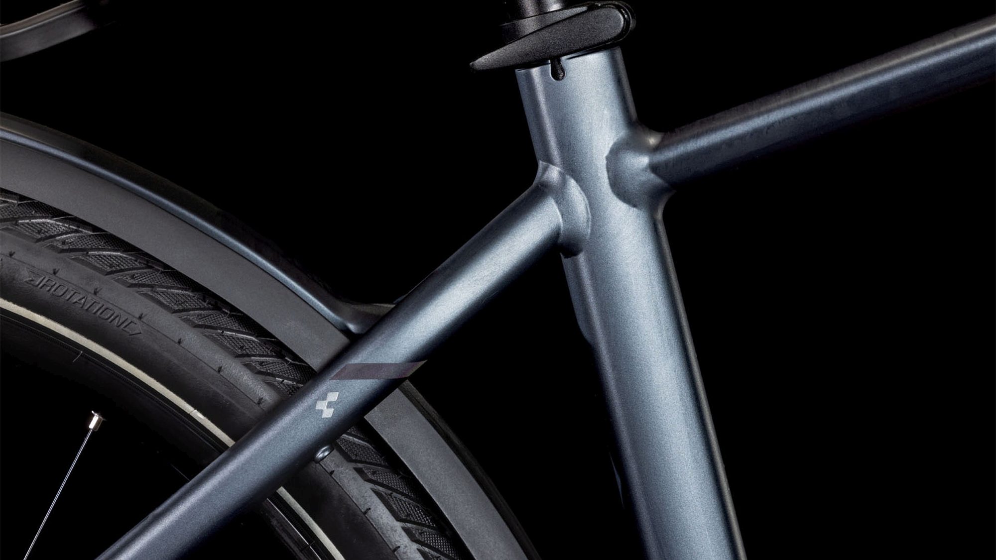 TOURING HYBRID PRO 625